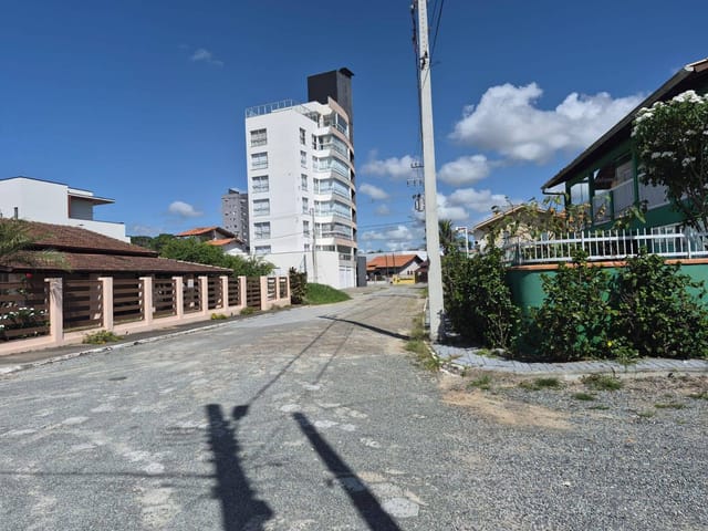 Casa com 504m² 3 quartos e 2 banheiros, à venda, no bairro Centro em Penha