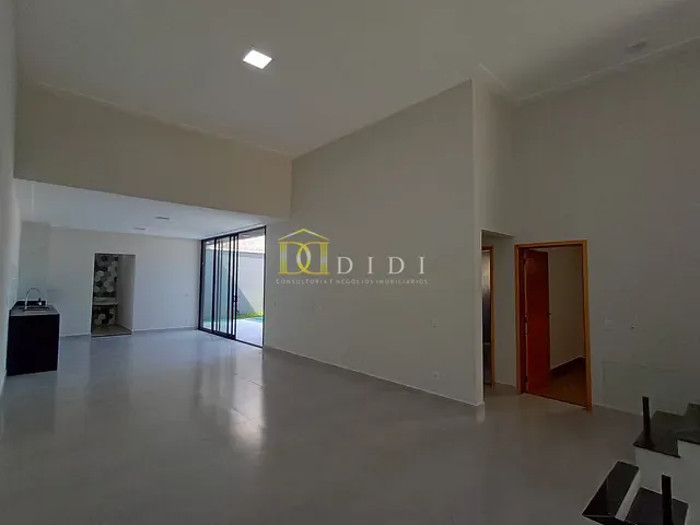 Casa 3 quartos e 2 banheiros, à venda ou para alugar, no bairro Jardim Julita em Porto Feliz
