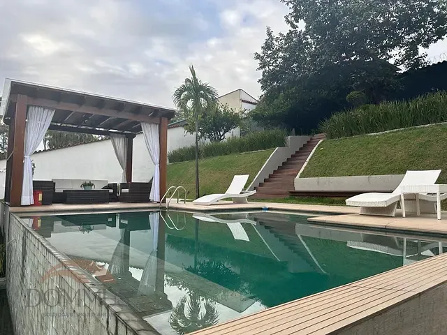 Casa com 990m² 3 quartos e 5 banheiros, à venda, no bairro Castelo em Ipatinga