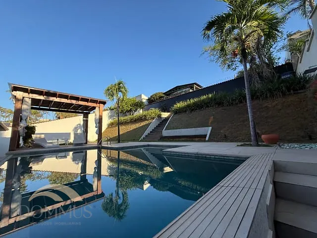 Casa com 990m² 3 quartos e 5 banheiros, à venda, no bairro Castelo em Ipatinga