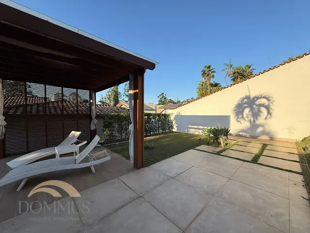 Casa com 990m² 3 quartos e 5 banheiros, à venda, no bairro Castelo em Ipatinga