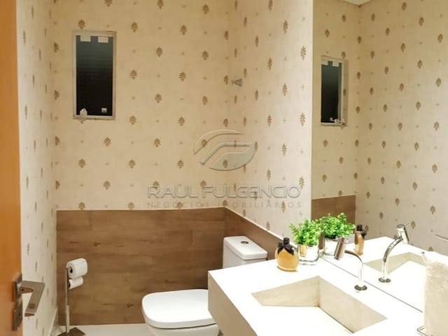 Casa com 650m² 3 quartos e 5 banheiros, à venda, no bairro Sun Lake Residence em Londrina