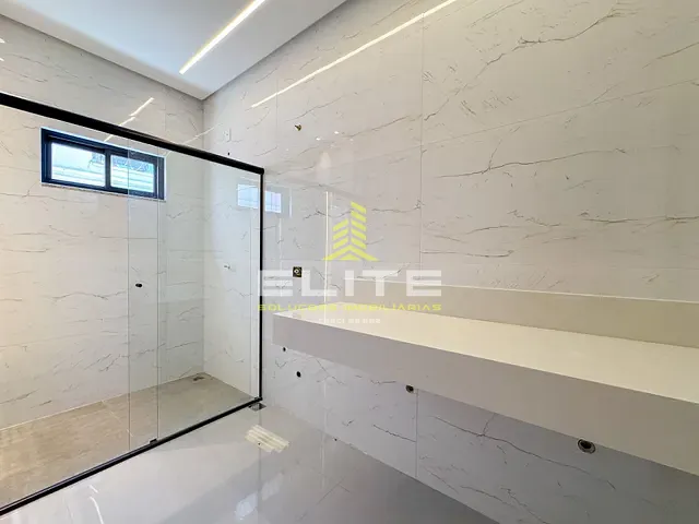 Casa com 488m² 3 quartos e 4 banheiros, à venda, no bairro Vila Romana em Sorriso