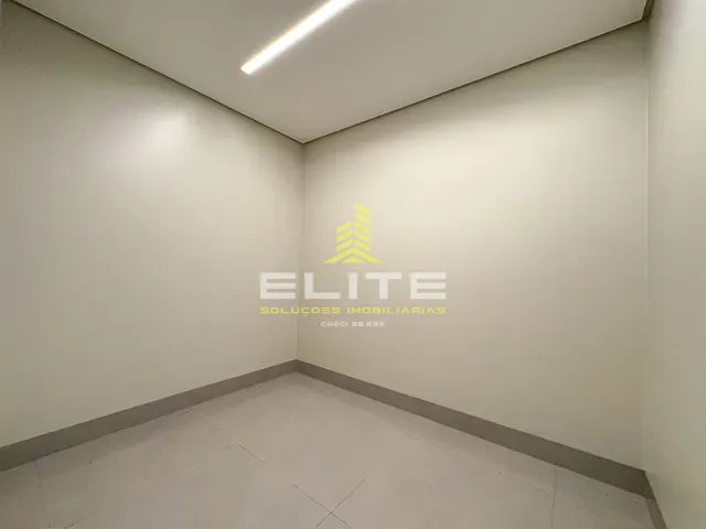 Casa com 488m² 3 quartos e 4 banheiros, à venda, no bairro Vila Romana em Sorriso
