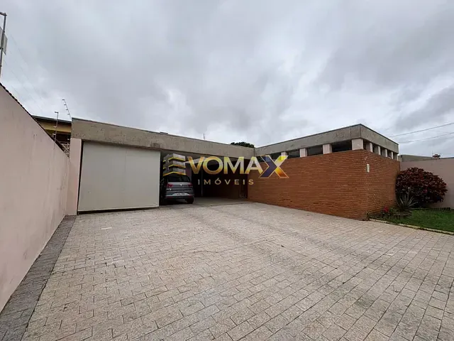 Casa 3 quartos e 4 banheiros, à venda ou para alugar, no bairro Parque da Lagoa em Itapetininga