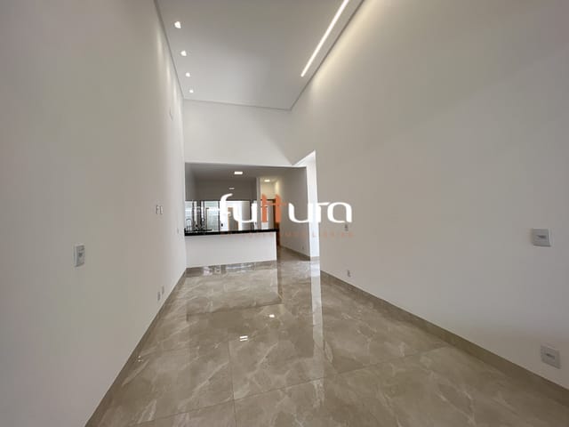 Casa com 210m² 3 quartos e 3 banheiros, à venda, no bairro Cardoso Continuação em Aparecida de Goiânia