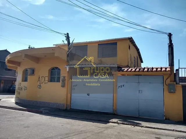 Casa com 200m² 14 quartos e 8 banheiros, à venda, no bairro Trindade em São Gonçalo