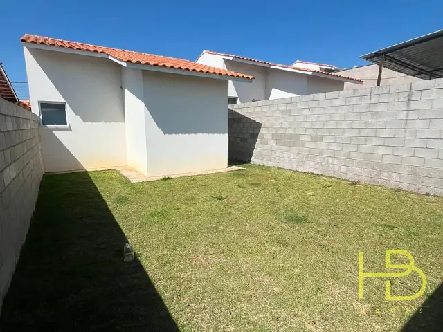Casa 2 quartos e 1 banheiro, para alugar, no bairro Ipanema do Meio em Sorocaba