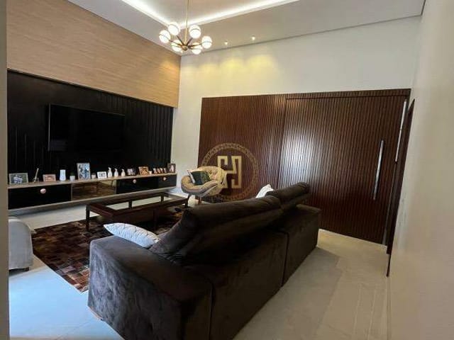 Casa com 450m² 3 quartos e 5 banheiros, à venda, no bairro Condomínio Esplanada do Sol em Nova Mutum