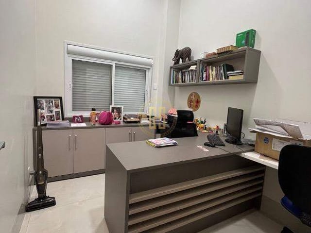 Casa com 450m² 3 quartos e 5 banheiros, à venda, no bairro Condomínio Esplanada do Sol em Nova Mutum