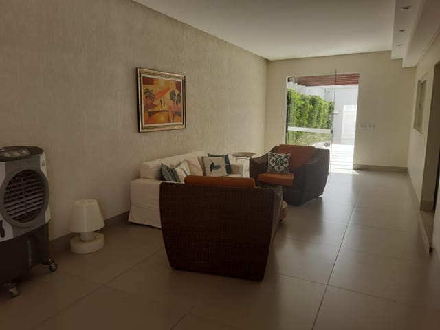 Casa com 440m² 4 quartos e 5 banheiros, à venda, no bairro Jardim Ana Lúcia em Goiânia