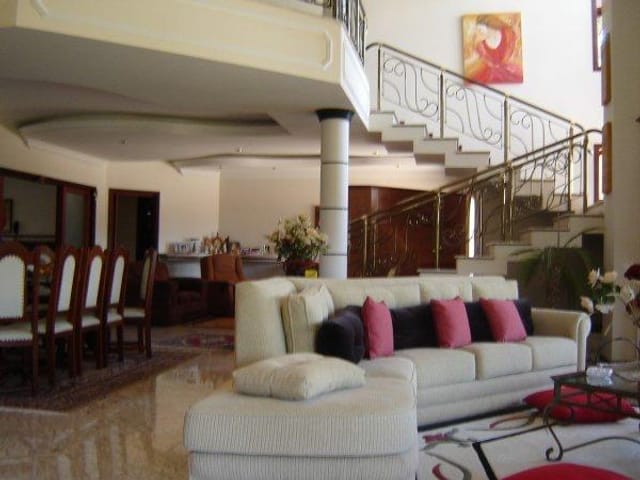Foto do Casa - Casa com 6 dormitórios para alugar, 930 m² por R$ 18.000,00/mês - Jardim das Colinas - São José dos Campos/SP | INDEPENDENCE NEGOCIOS IMOBILIARIOS LTDA