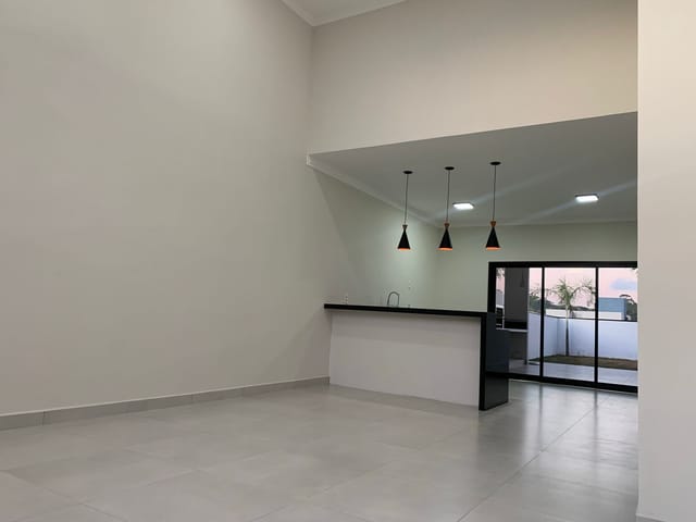 Casa com 302m² 3 quartos e 3 banheiros, à venda, no bairro Jardim São Marcos em Valinhos