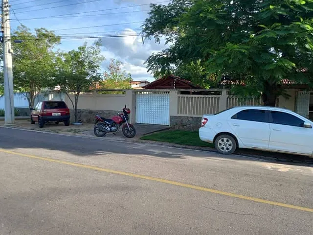 Casa 4 quartos e 1 banheiro, à venda, no bairro General Dutra em Paulo Afonso