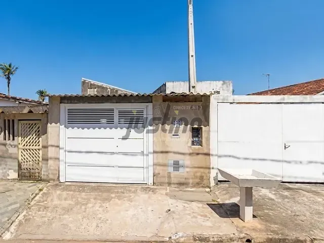 Casa com 125m² 2 quartos e 1 banheiro, à venda, no bairro Jardim Ivoty em Itanhaém