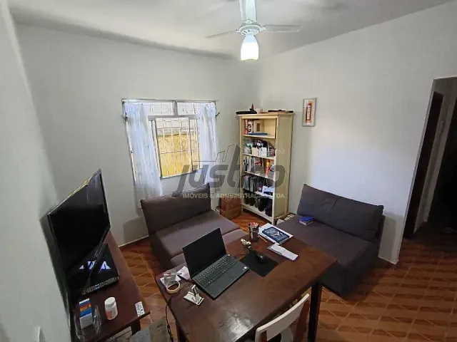 Casa com 125m² 2 quartos e 1 banheiro, à venda, no bairro Jardim Ivoty em Itanhaém