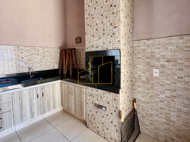 Casa com 200m² 3 quartos e 3 banheiros, à venda, no bairro JD. VERA CRUZ / PQ. HORTO / JD. REDENTOR em Franca