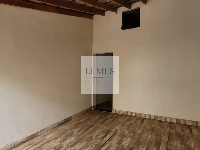 Casa com 150m² 3 quartos e 1 banheiro, para alugar, no bairro Jardim Mirandola em Americana