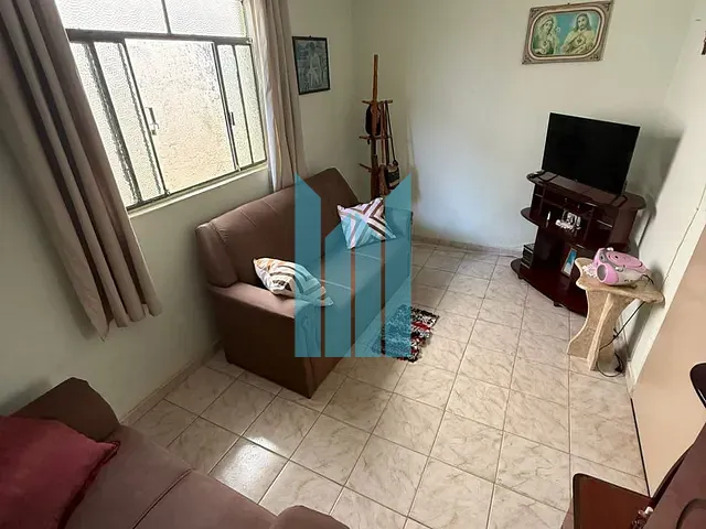Casa com 166m² 3 quartos e 1 banheiro, à venda, no bairro Jardim Santa Rita em Poços de Caldas