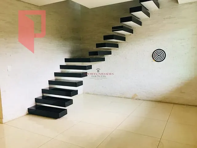 Casa com 330m² 4 quartos e 3 banheiros, à venda, no bairro Aparecida em Belo Horizonte
