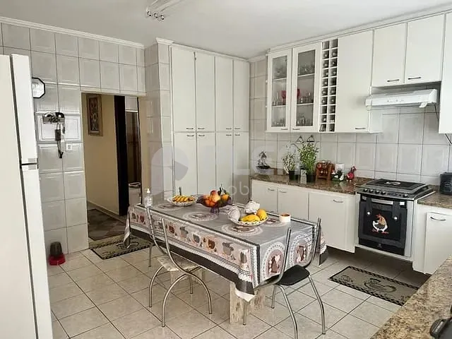 Casa com 380m² 3 quartos e 2 banheiros, à venda, no bairro Santa Teresinha em São Paulo