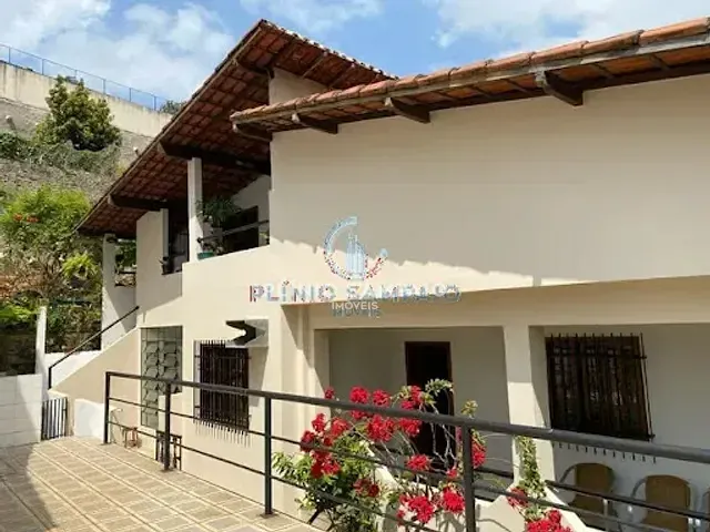 Casa com 400m² 4 quartos e 3 banheiros, à venda, no bairro Fradinhos em Vitória