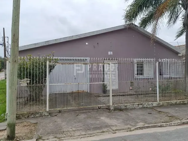 Casa com 262m² 3 quartos e 2 banheiros, à venda, no bairro Três Vendas em Pelotas