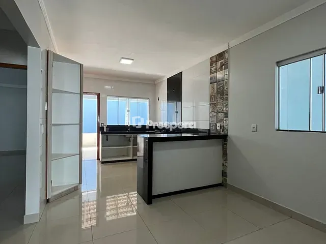 Casa com 300m² 3 quartos e 3 banheiros, à venda, no bairro Residencial Rio Jordão em Anápolis