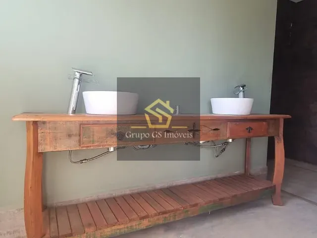 Casa com 800m² 3 quartos e 4 banheiros, à venda, no bairro Distrito Industrial Benedito Storani em Vinhedo