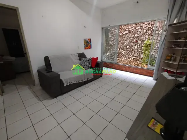 Casa com 400m² 5 quartos e 2 banheiros, à venda, no bairro Saci em Teresina