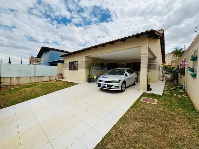 Casa com 600m² 4 quartos e 2 banheiros, à venda, no bairro Vicente Pires em Vicente Pires