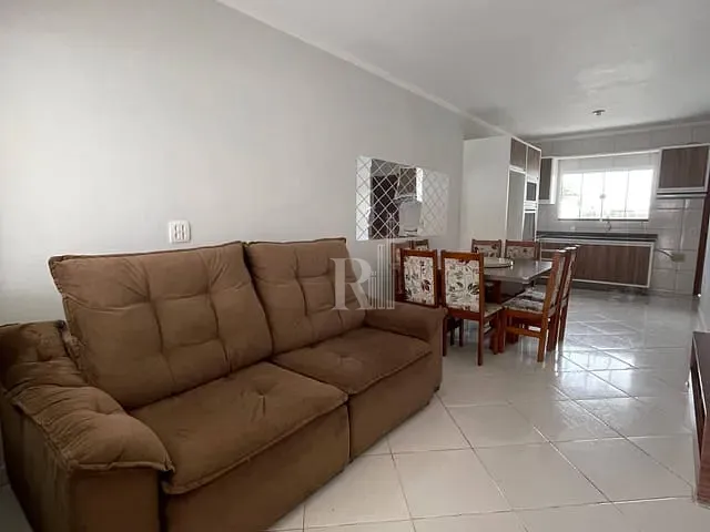 Casa com 180m² 2 quartos e 1 banheiro, à venda, no bairro Joaia em Tijucas