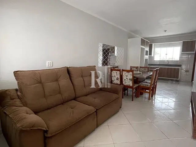 Casa com 180m² 2 quartos e 1 banheiro, à venda, no bairro Joaia em Tijucas