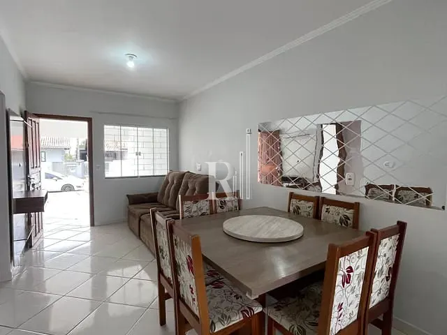 Casa com 180m² 2 quartos e 1 banheiro, à venda, no bairro Joaia em Tijucas