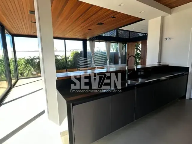 Casa com 420m² 3 quartos e 5 banheiros, à venda, no bairro Condominio Tamboré em Bauru