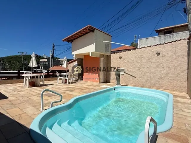 Casa 2 quartos e 2 banheiros, à venda, no bairro Peró em Cabo Frio