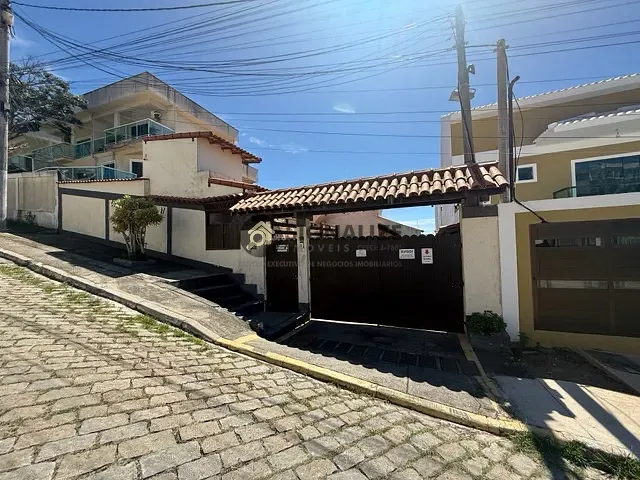 Casa 2 quartos e 2 banheiros, à venda, no bairro Peró em Cabo Frio