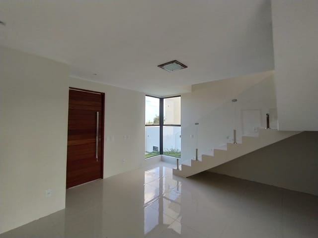Casa com 177m² 4 quartos e 1 banheiro, à venda, no bairro Centro em Conde