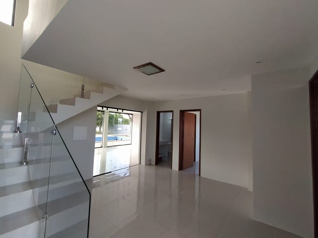 Casa com 177m² 4 quartos e 1 banheiro, à venda, no bairro Centro em Conde