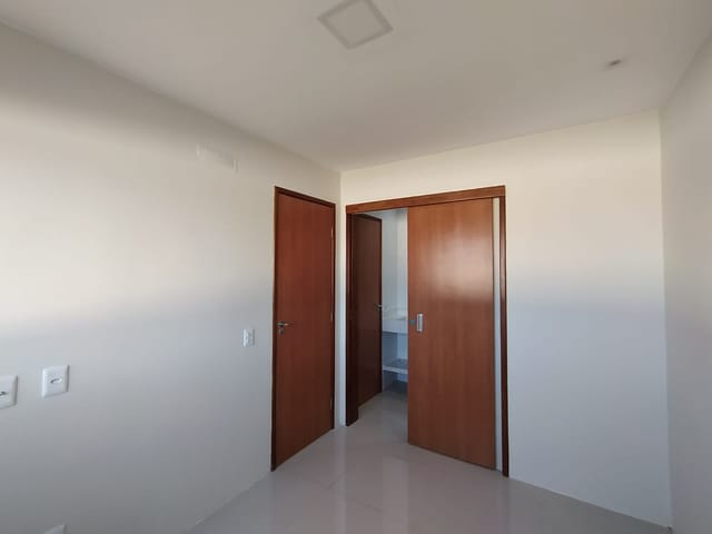 Casa com 177m² 4 quartos e 1 banheiro, à venda, no bairro Centro em Conde