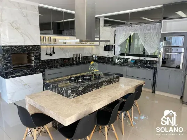 Casa com 525m² 3 quartos e 5 banheiros, à venda, no bairro Condomínio do Lago em Goiânia