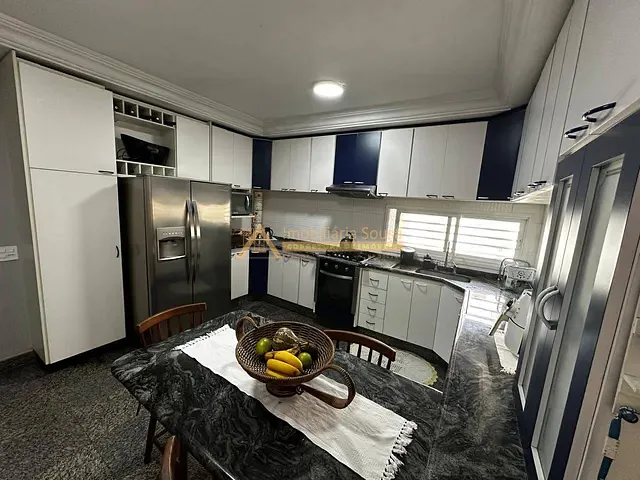Casa com 264m² 3 quartos e 5 banheiros, à venda, no bairro Parque Cidade Jardim II em Jundiaí