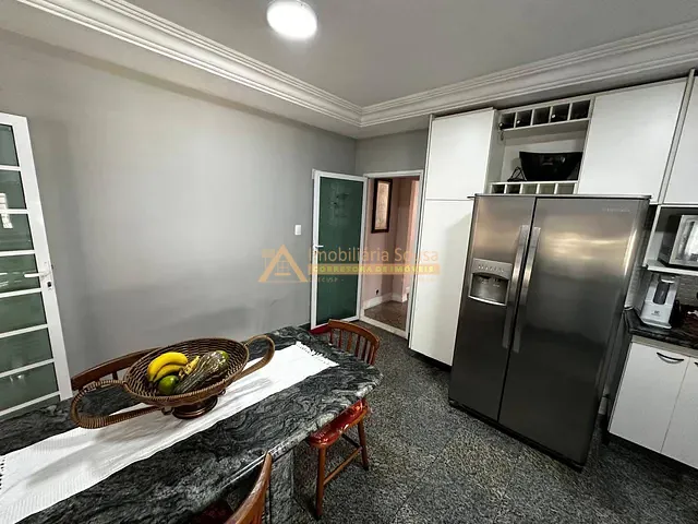 Casa com 264m² 3 quartos e 5 banheiros, à venda, no bairro Parque Cidade Jardim II em Jundiaí