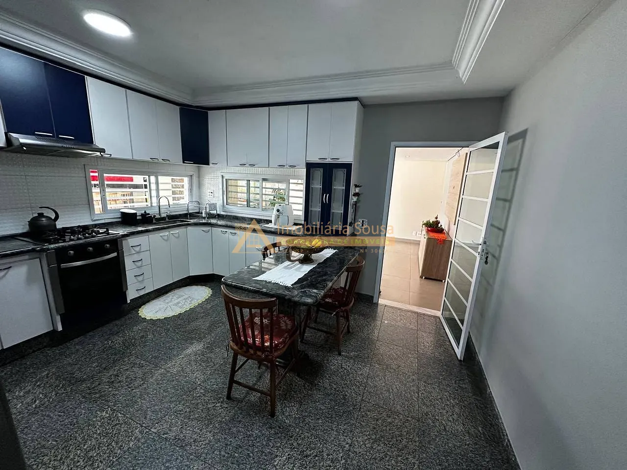 Casa, 3 quartos, 264 m² - Foto 12