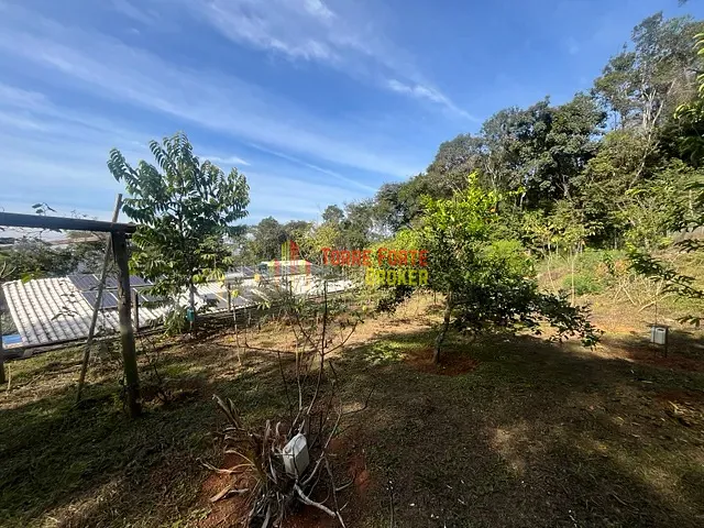 Casa com 947m² 4 quartos e 4 banheiros, à venda, no bairro Jardins de Petrópolis em Nova Lima