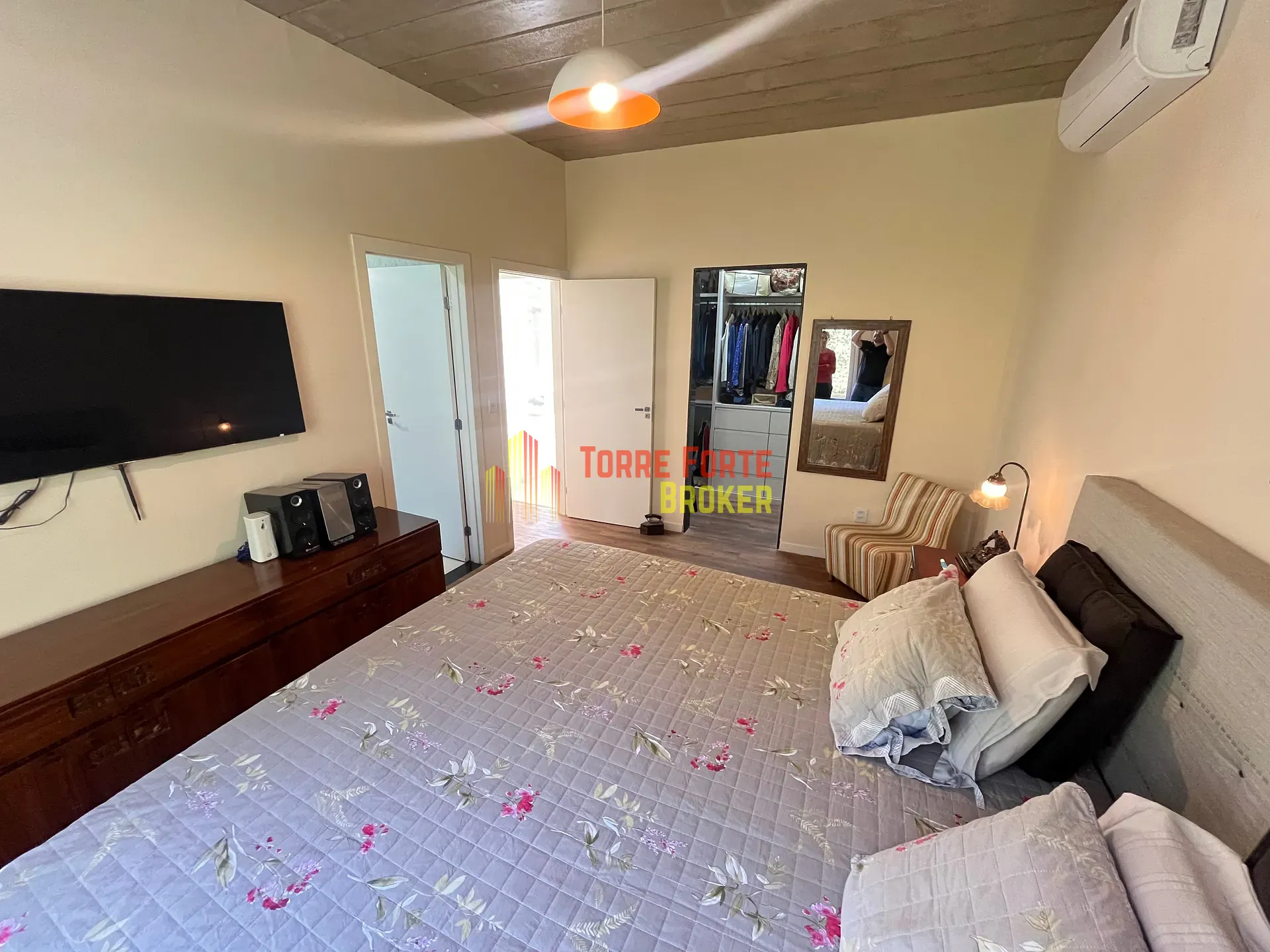 Casa, 4 quartos, 264 m² - Foto 17