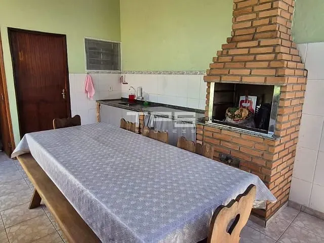 Casa com 250m² 3 quartos e 1 banheiro, à venda, no bairro Parque Residencial Beira Rio em Guaratinguetá
