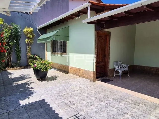 Casa com 250m² 3 quartos e 1 banheiro, à venda, no bairro Parque Residencial Beira Rio em Guaratinguetá