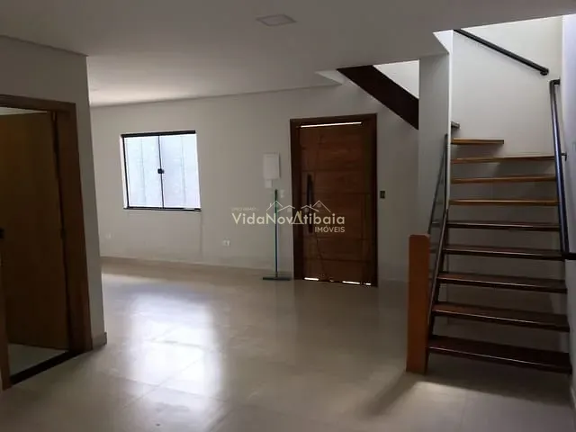 Casa com 133m² 3 quartos e 3 banheiros, à venda, no bairro Jardim Santo Antônio em Atibaia