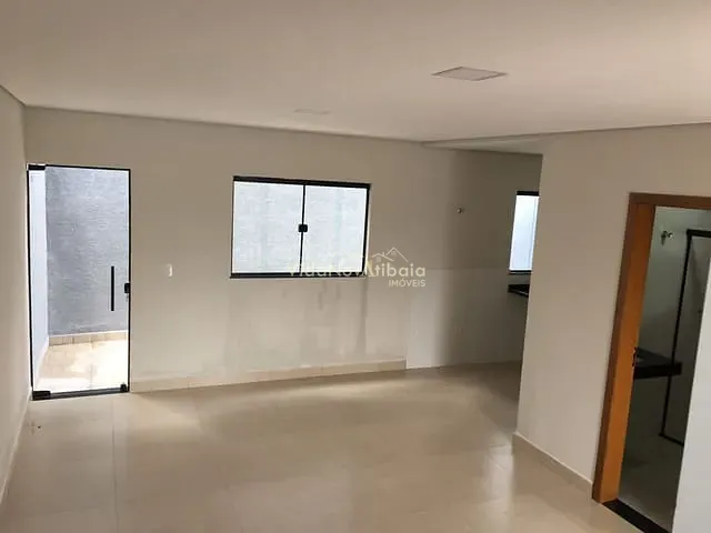 Casa com 133m² 3 quartos e 3 banheiros, à venda, no bairro Jardim Santo Antônio em Atibaia